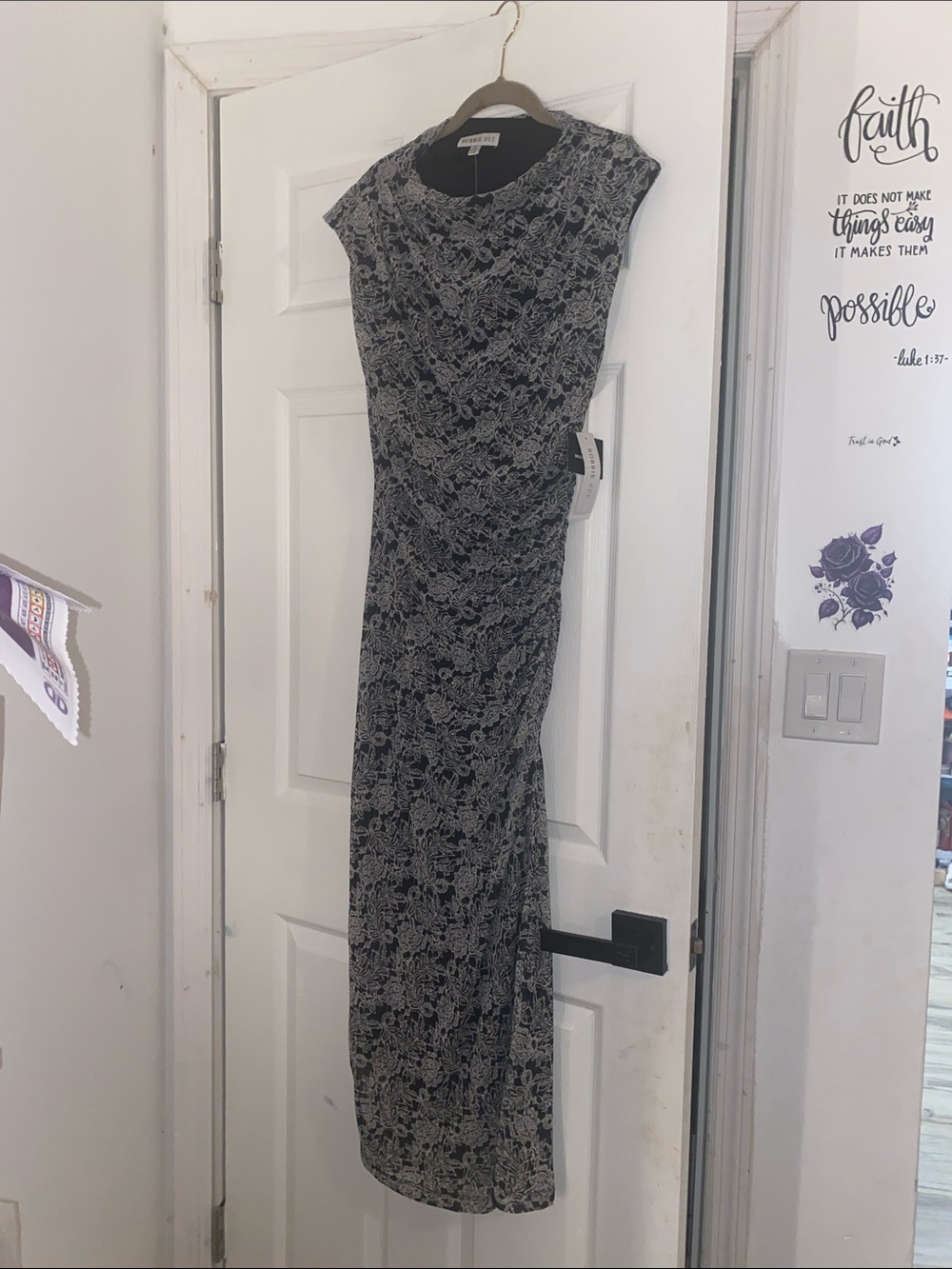 Robbie Bee Cap-Sleeve Black and White Floral Maxi Dress